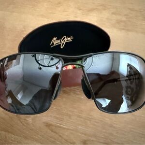 Maui Jim Black Sunglasses
